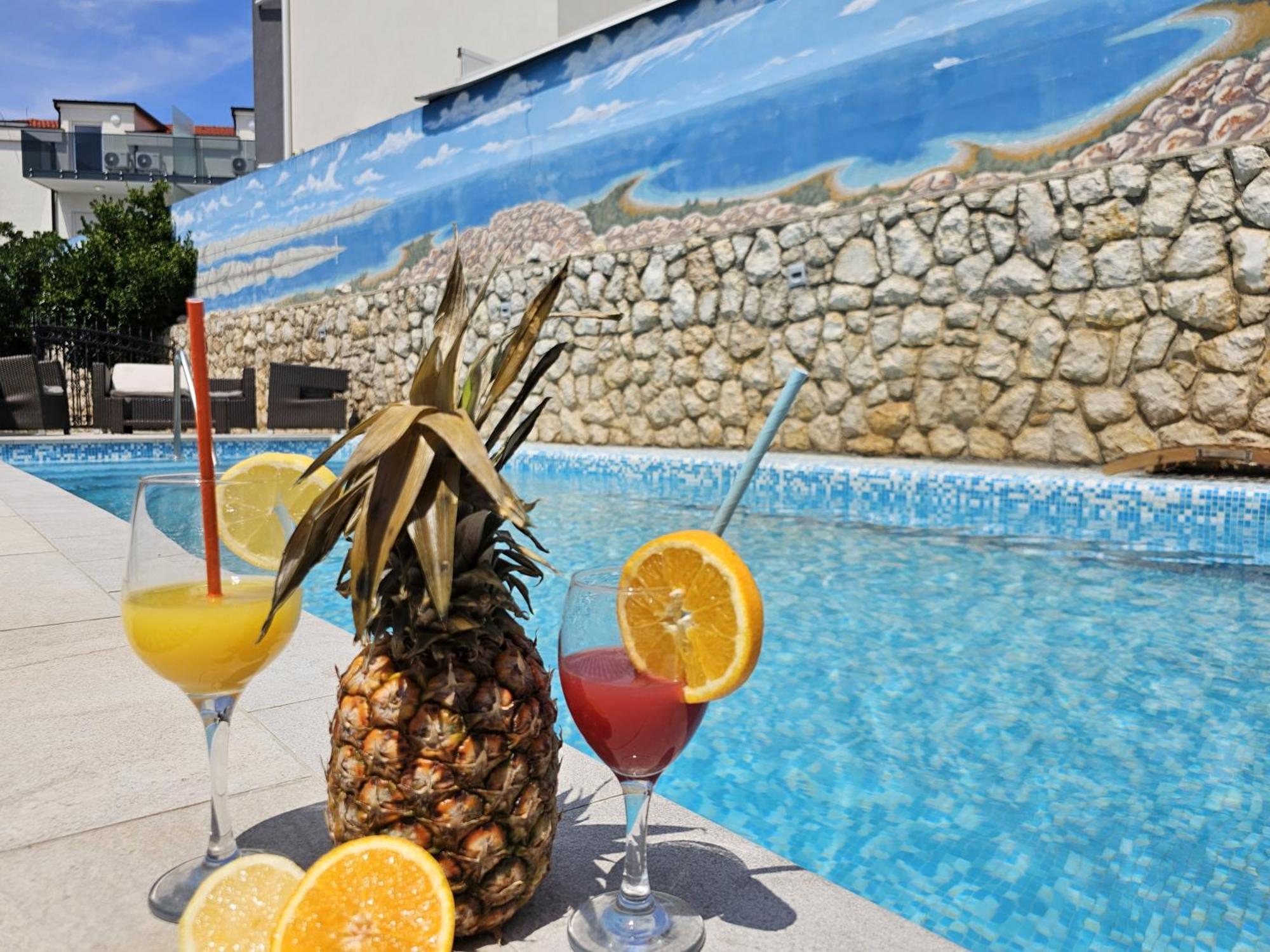 The Golden Grotto Apartments Novalja Exterior foto